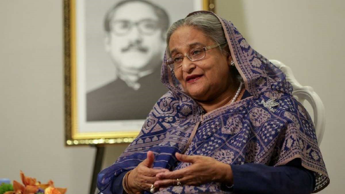 ফাইল ছবি শেখ হাসিনাসহ পলাতকদের ফেরাতে ইন্টারপোলের সহায়তা নেওয়া হবে