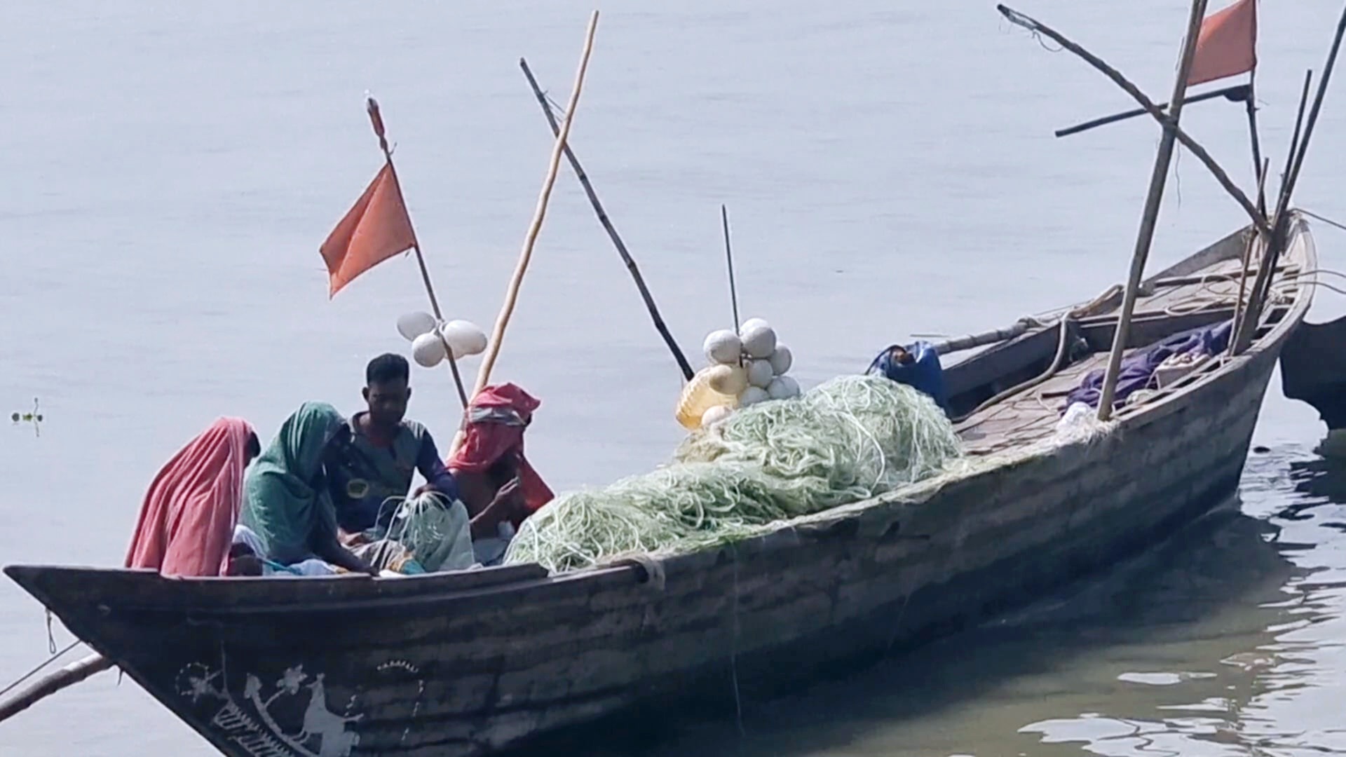 আজ থেকে পদ্মা-মেঘনায় দুই মাসের জন্য সব ধরণের মাছ ধরা বন্ধ