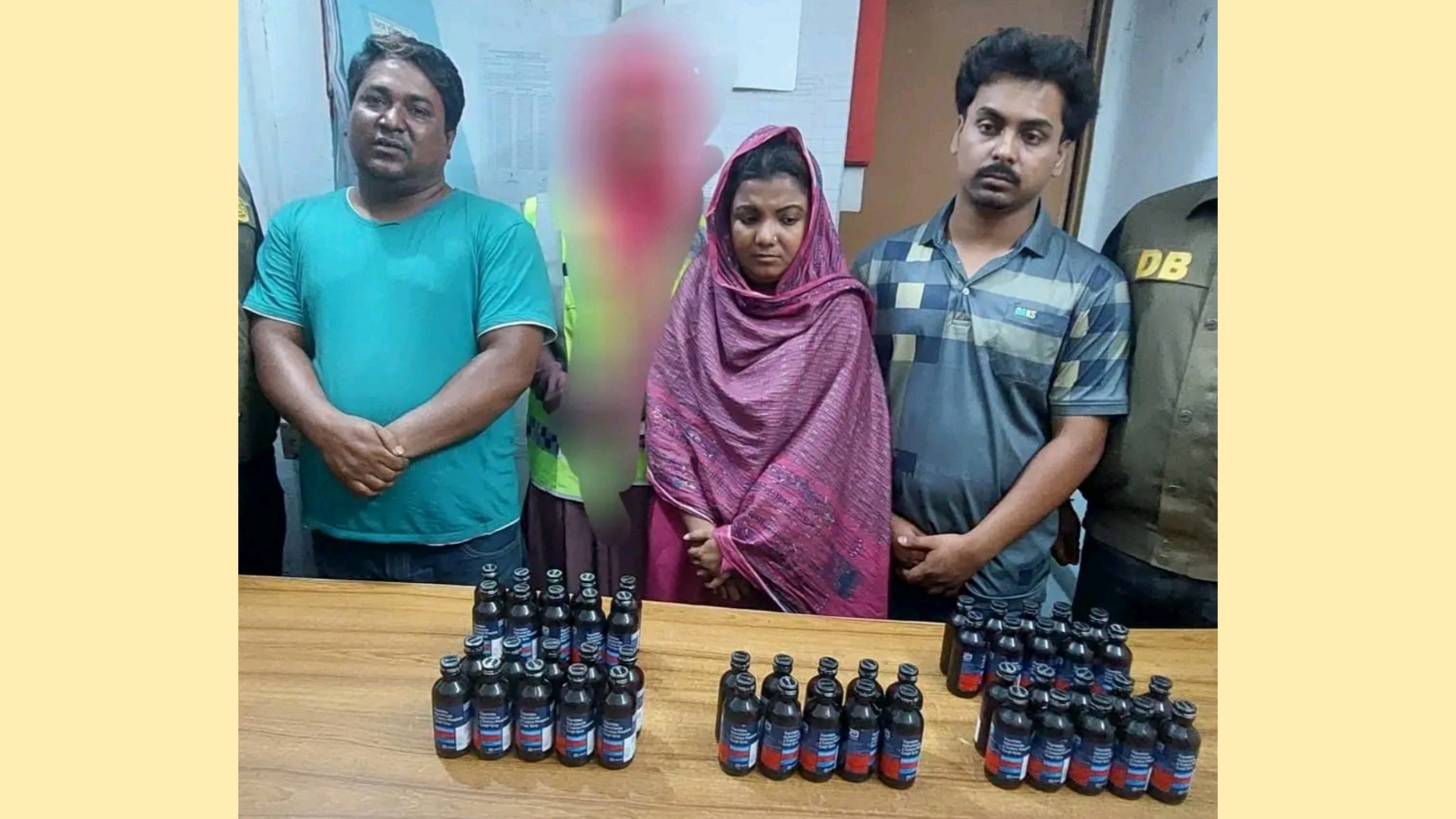 সিলেটে ডিবির অভিযানে ৫০ বোতল ফেনসিডিলসহ ০৩ জন গ্রেফতার