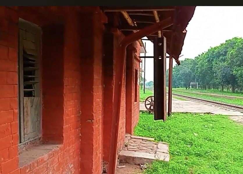 প্রতীকী ছবি প্রযুক্তির ছোঁয়ায় বিলুপ্ত স্টেশনে ট্রেন আসার ঘন্টার বাজার শব্দ