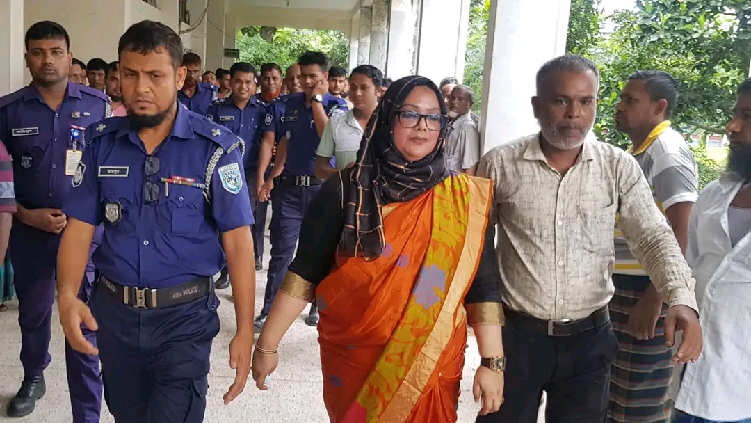 সাংবাদিক নির্যাতনের মামলায় সাবেক (ডিসি) সুলতানা পারভীন কারাগারে