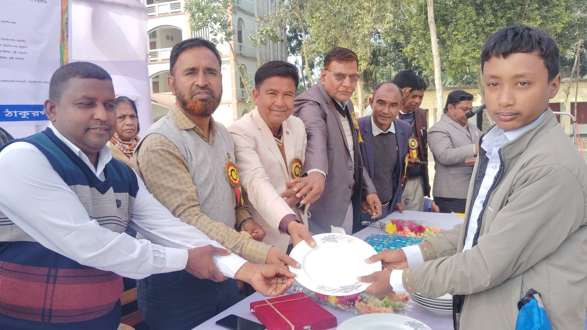 ঠাকুরগাঁওয়ে কুমারপুর উচ্চ বিদ্যালয়ে বার্ষিক পুরস্কার বিতরণ ও সাংস্কৃতিক অনুষ্ঠান