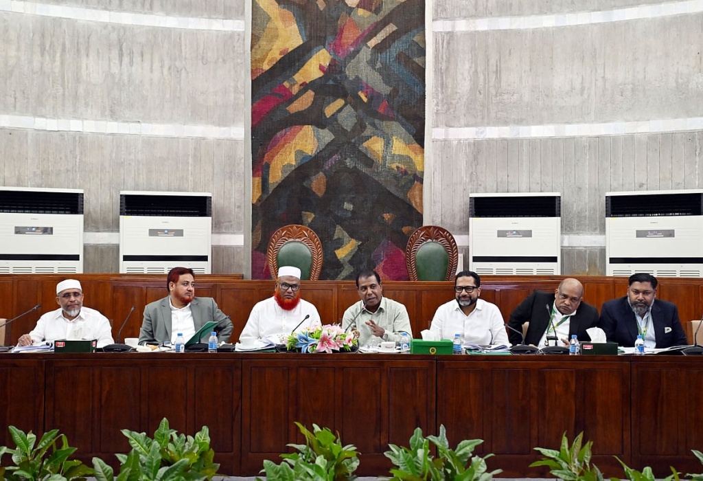 রাজউক প্লট বরাদ্দে নজিরবিহীন অনিয়ম, পূর্বাচল ও ঝিলমিলে স্থগিত কার্যক্রম